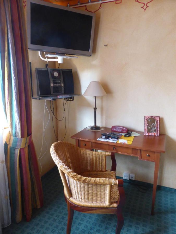 Gasthaus Storchen Hellas ハスラッハ・イム・キンツィクタール 部屋 写真