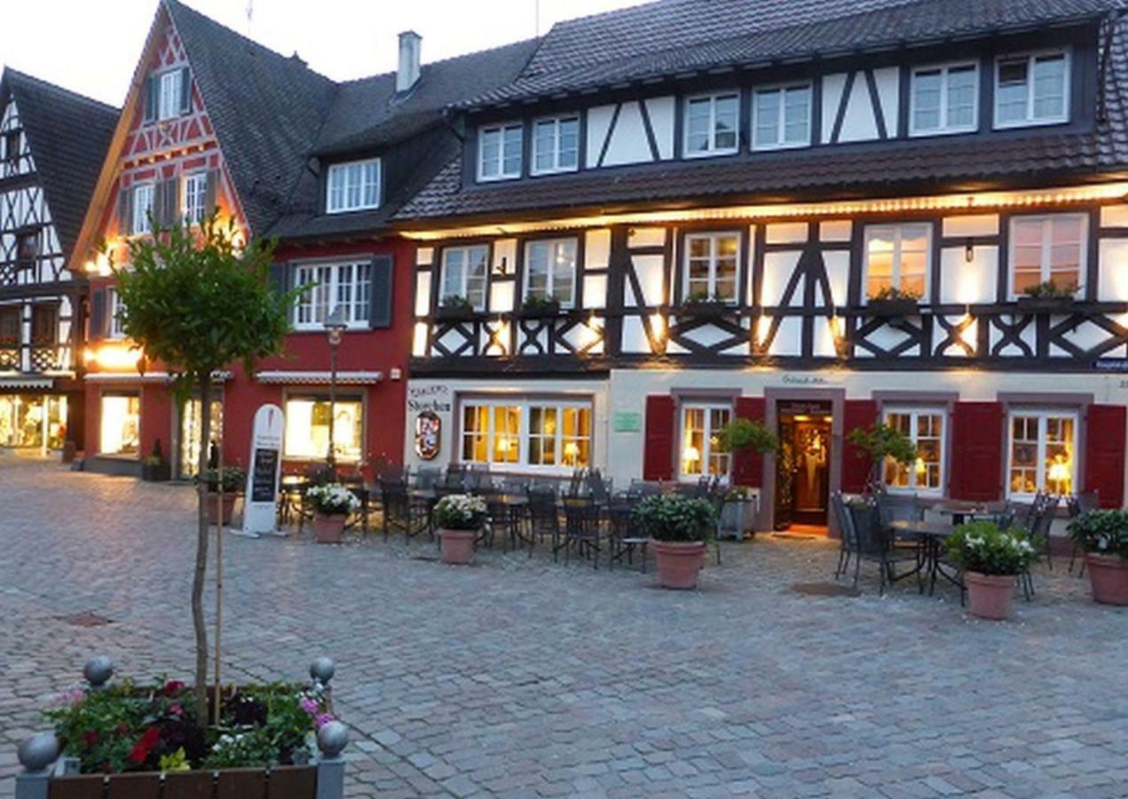 Gasthaus Storchen Hellas ハスラッハ・イム・キンツィクタール エクステリア 写真